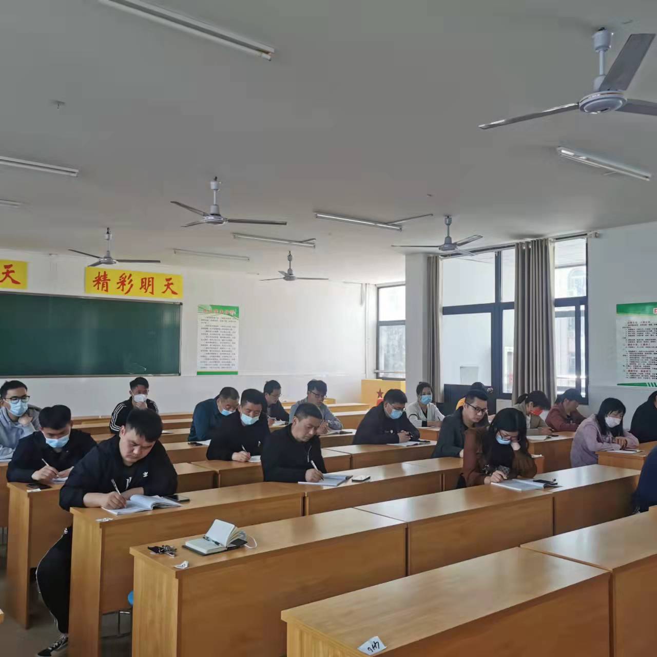 ed1c2ed3923e0417b84c1d6c7bee1e9 ed1c2ed3923e0417b84c1d6c7bee1e9