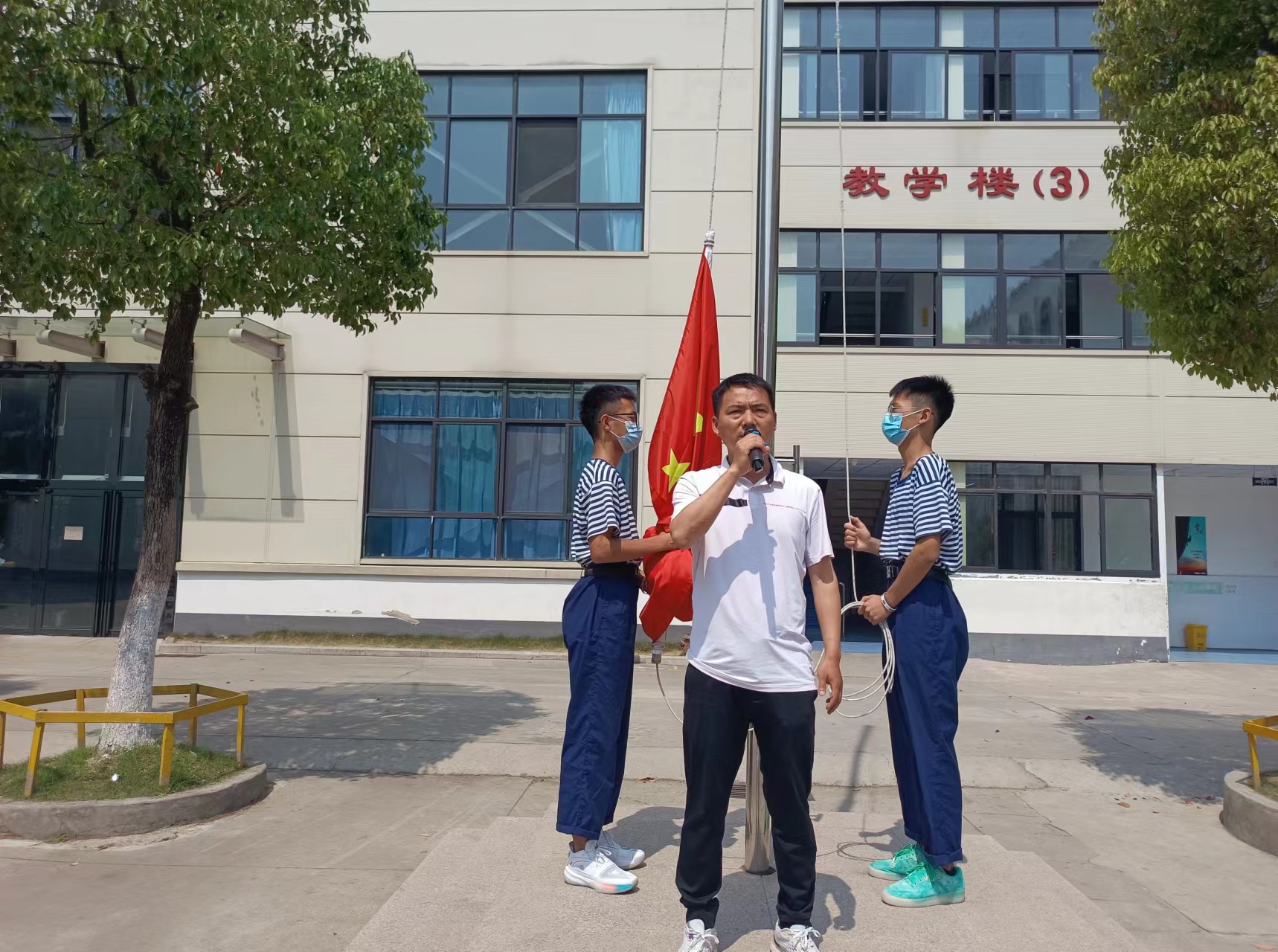 4d4e050afa8bc87fdfd759586853ab8