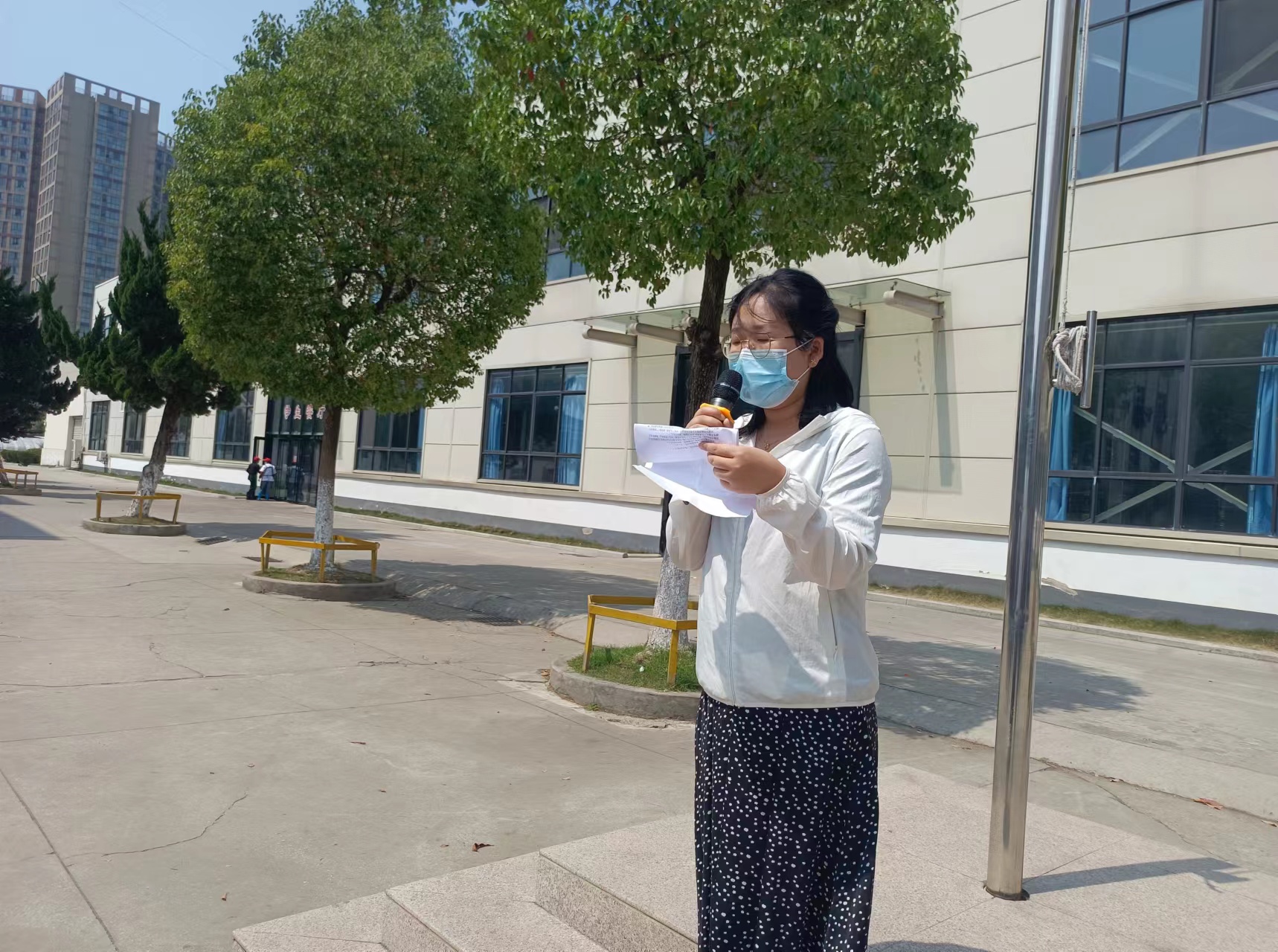 40c1d8be972f86fe67930e88a5043c4 40c1d8be972f86fe67930e88a5043c4