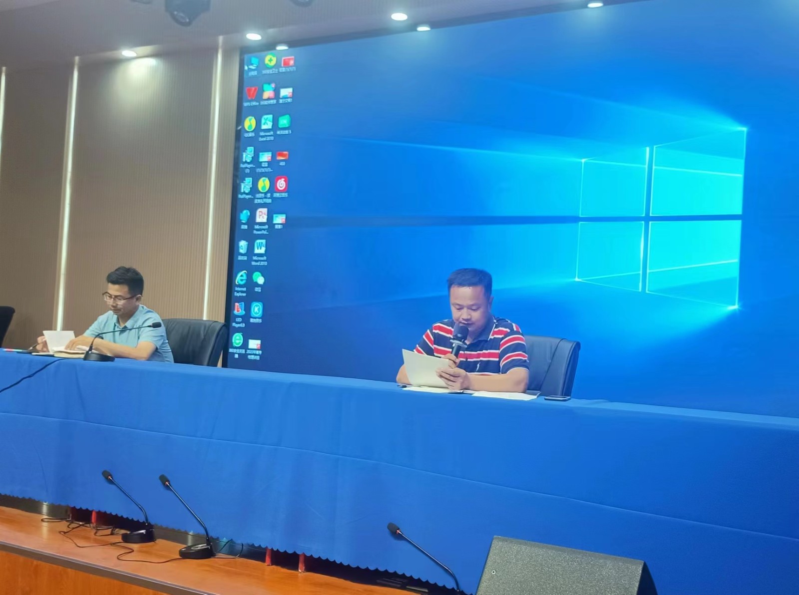 4689b985cb91c0ced1723f402cd893e 4689b985cb91c0ced1723f402cd893e