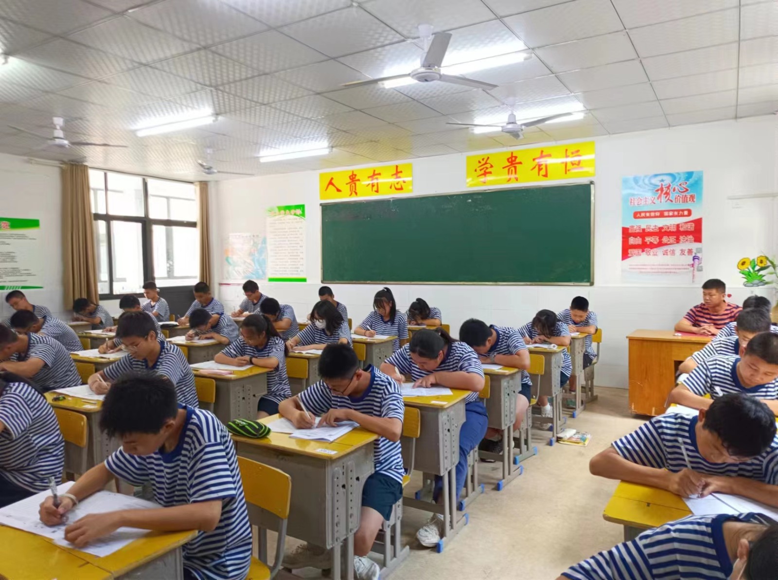 adc4fe76e6381ae2528c410ec166f5b adc4fe76e6381ae2528c410ec166f5b