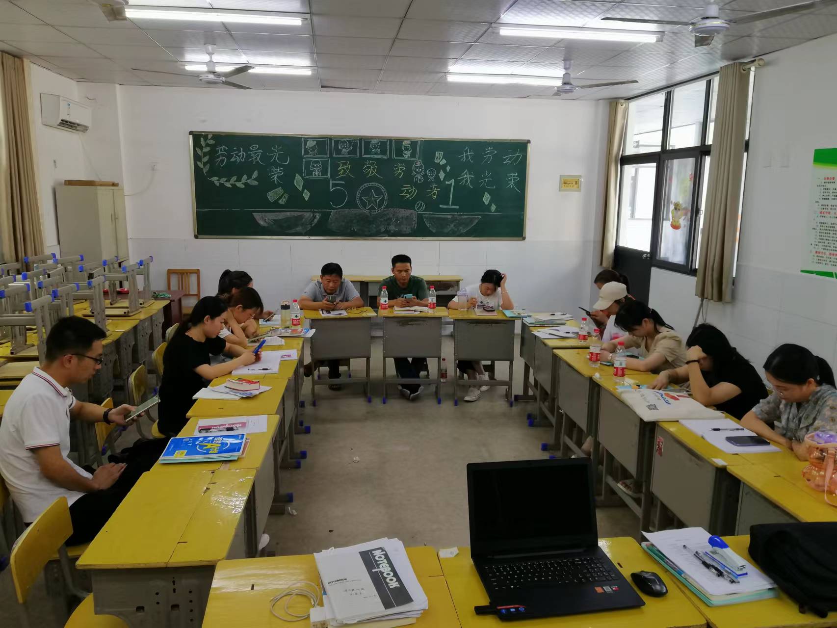 3e9a933482672f9e71aa591785a227a 3e9a933482672f9e71aa591785a227a