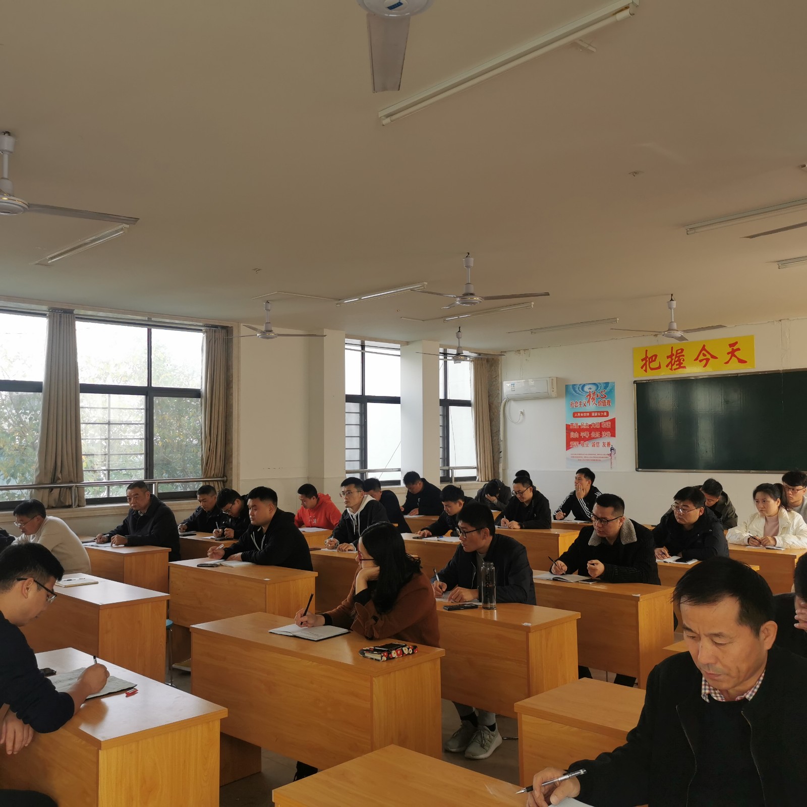 微信图片_202211211117011 微信图片_202211211117011