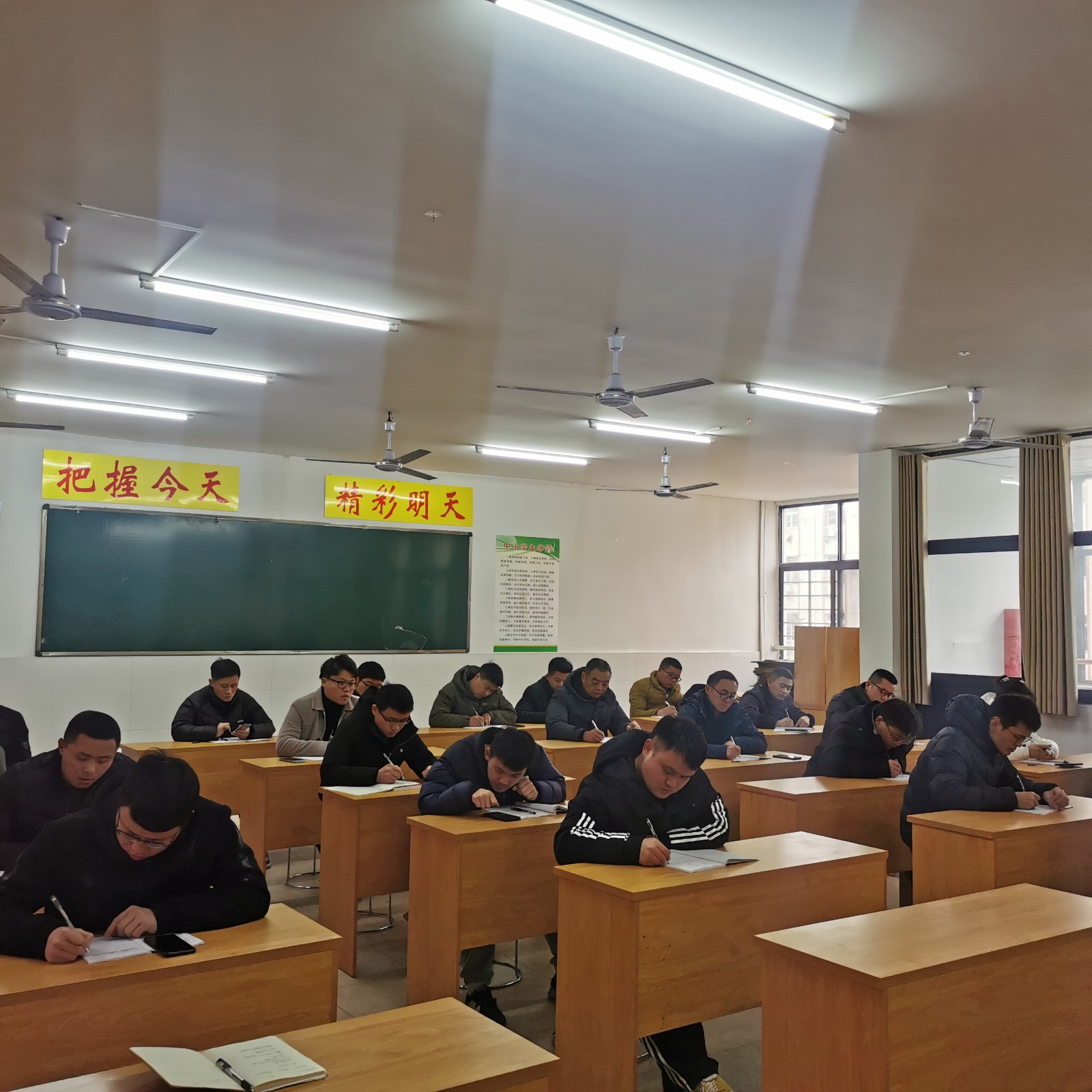 微信图片_20230214110527 微信图片_20230214110527